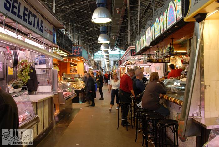 Man kann im Mercat de la Boqueria auch etwas essen