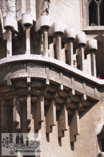 Balkon der Innenseite der Geburtsfassade