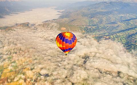 In the hot-air balloon high above Catalonia