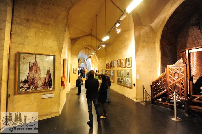 Das Museum der Sagrada Familia im Keller der Basilika zeigt die Baugeschichte und den Ausblick auf das vollendete Bauwerk