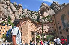 Montserrat Private Trip with Cable Car and Lunch