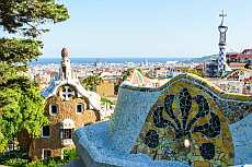 Visit the fabulously designed Park Güell with a guided tour incl. admission