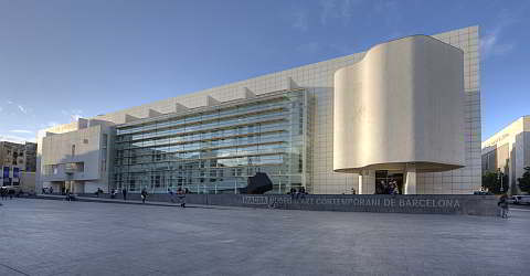 The Museum MACBA - strong contrast to the medieval streets of the Raval