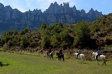 Hiking and Horse Riding Day-Trip in Montserrat