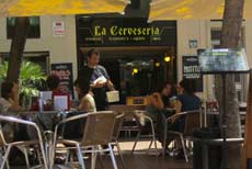 Restaurant La Cerveseria, mediterrane, katalanische Küche, Paella, Sangria und Cocktails