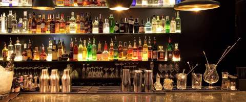 Reichhaltiges Angebot an Cocktails und Longdrinks, der Star ist der 'La Martinera'