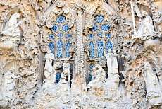 Fast-Track Sagrada Familia und Türme - Führung